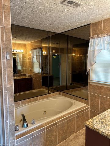 404 N First St Apt B, Hampton, VA 23664