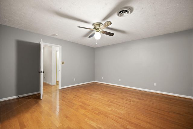 159 Enchanted Drive, Somerset, KY 42503