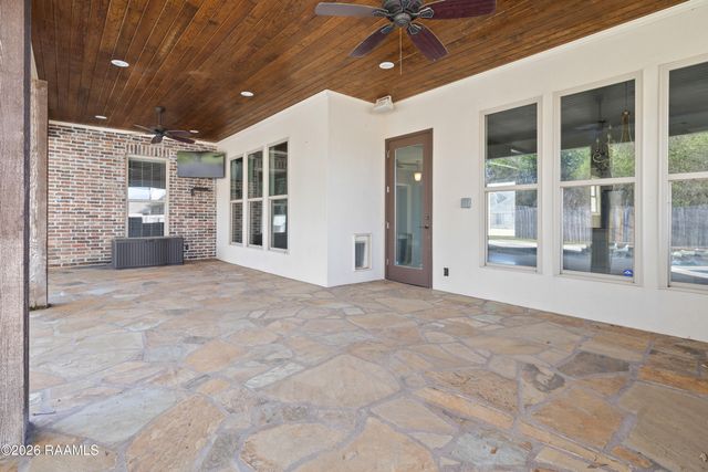 136 Timberland Ridge Boulevard, Lafayette, LA 70507