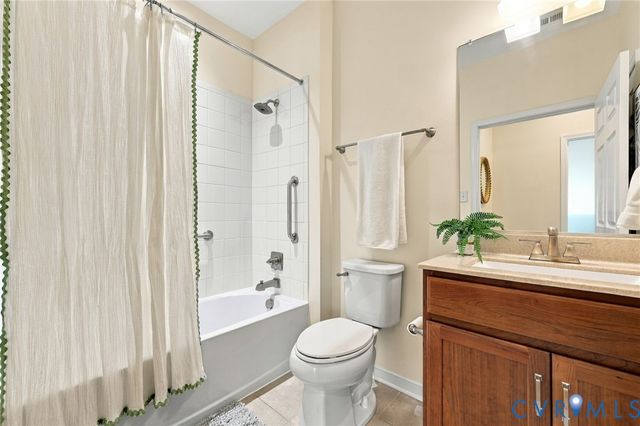 14392 Orchard Vista Ln, Glen Allen, VA 23059