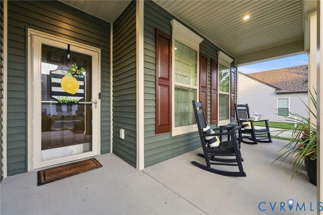 14392 Orchard Vista Ln, Glen Allen, VA 23059