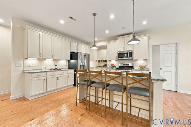 14392 Orchard Vista Ln, Glen Allen, VA 23059
