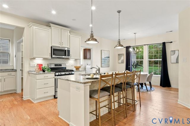 14392 Orchard Vista Ln, Glen Allen, VA 23059