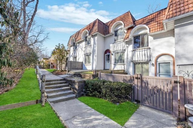 172 Skyline Drive, Coram, NY 11727