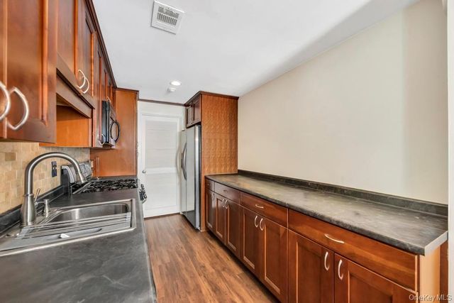 172 Skyline Drive, Coram, NY 11727