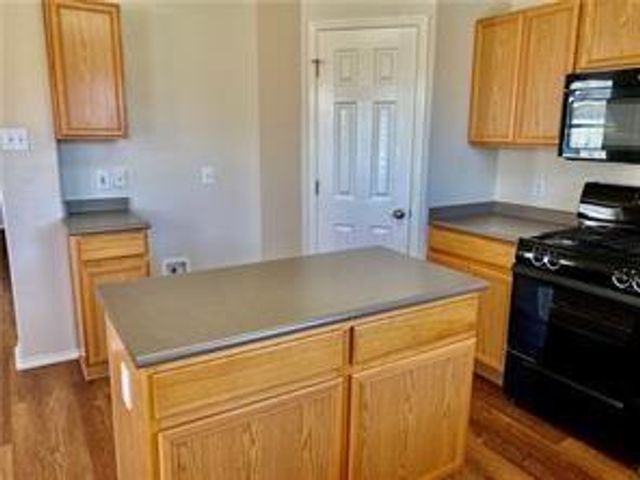 105 Fossil TRL, Leander, TX 78641