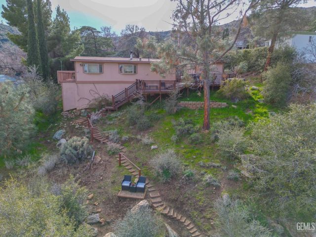 204 Tillie Creek Road, Wofford Heights, CA 93285
