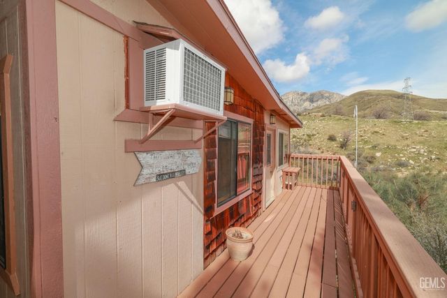 204 Tillie Creek Road, Wofford Heights, CA 93285