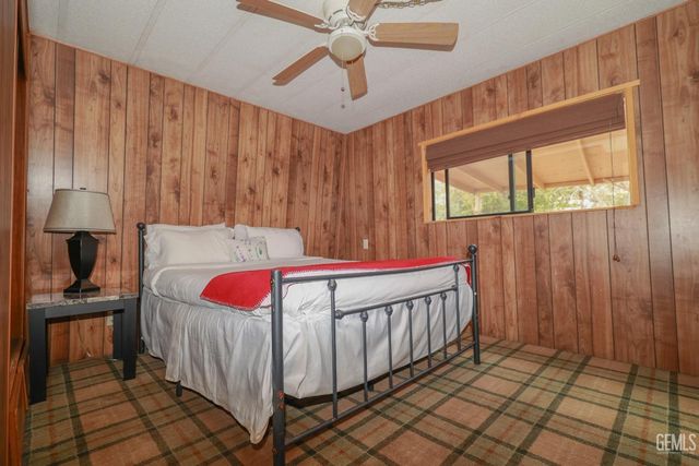 204 Tillie Creek Road, Wofford Heights, CA 93285