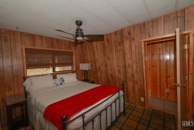 204 Tillie Creek Road, Wofford Heights, CA 93285