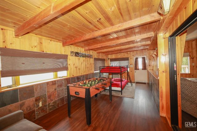 204 Tillie Creek Road, Wofford Heights, CA 93285