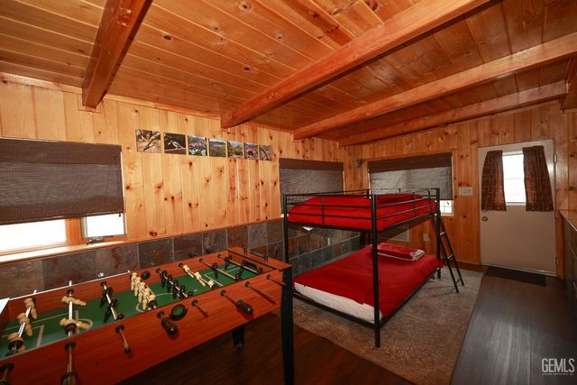 204 Tillie Creek Road, Wofford Heights, CA 93285