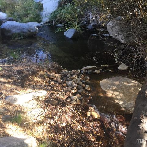 204 Tillie Creek Road, Wofford Heights, CA 93285