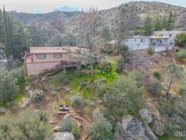 204 Tillie Creek Road, Wofford Heights, CA 93285