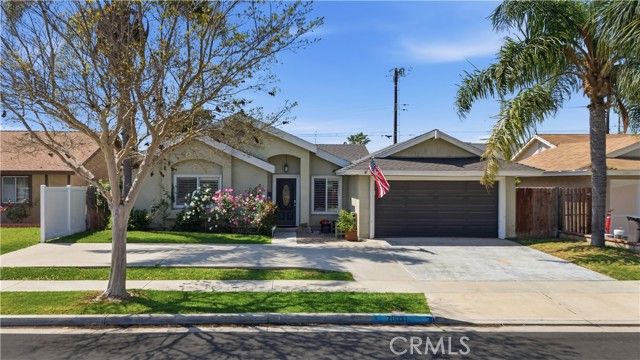 20031 Shorewood, Huntington Beach, CA 92646