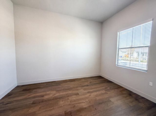 2246 N Marion Avenue, Clovis, CA 93619