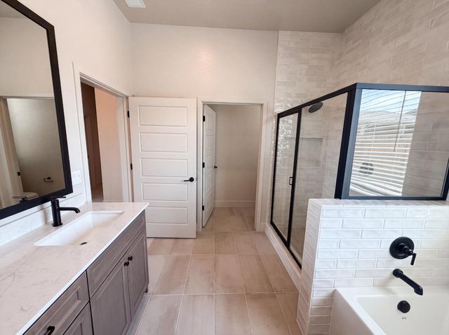 2246 N Marion Avenue, Clovis, CA 93619