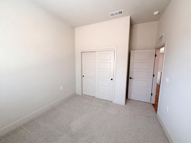 2246 N Marion Avenue, Clovis, CA 93619