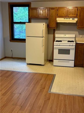 2114 Murray Ave 2nd floor, Squirrel Hill, PA 15217