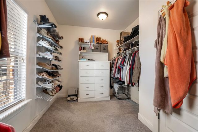 6215 S 26th Street, Rogers, AR 72758