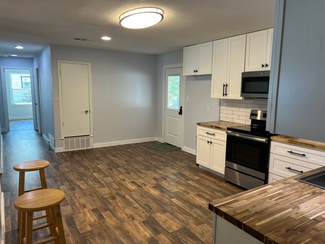 603 N Denton Avenue, Justin, TX 76247