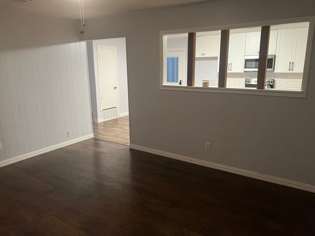 603 N Denton Avenue, Justin, TX 76247