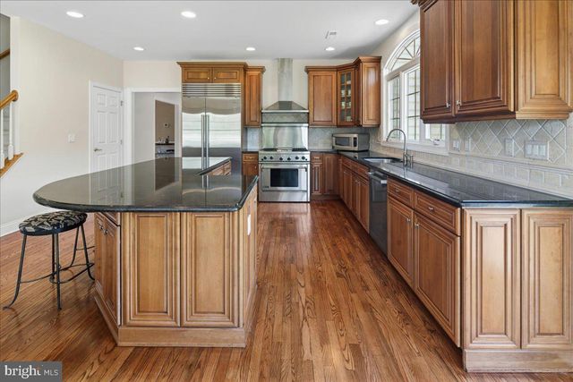 116 GRAYSON DR, Belle Mead, NJ 08502