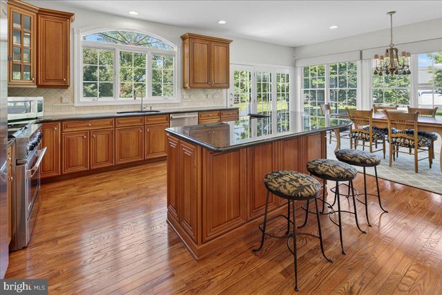 116 GRAYSON DR, Belle Mead, NJ 08502