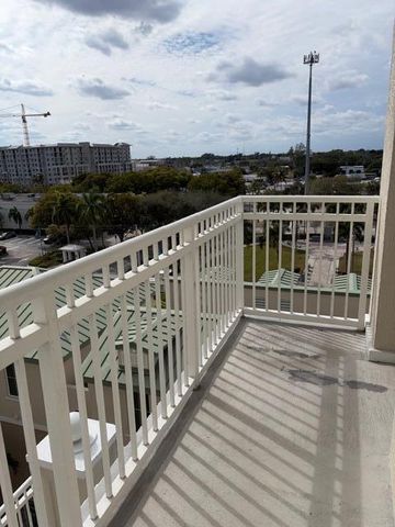 400 N Federal Highway N 604, Boynton Beach, FL 33435