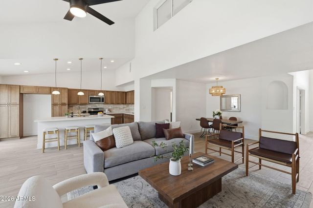 845 N OAK Court, Chandler, AZ 85226