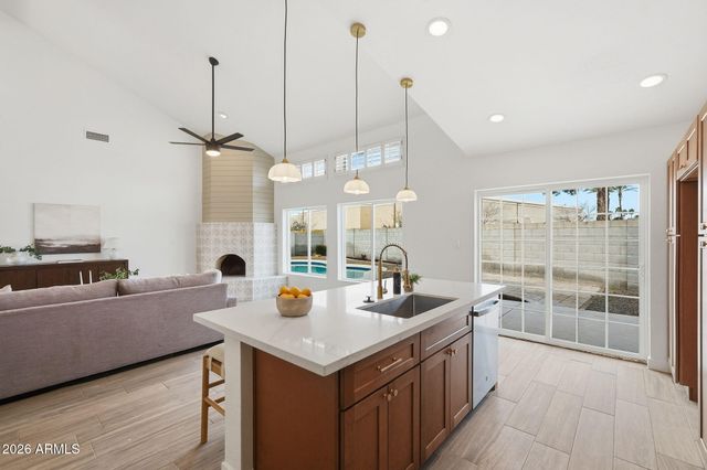 845 N OAK Court, Chandler, AZ 85226