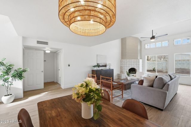 845 N OAK Court, Chandler, AZ 85226