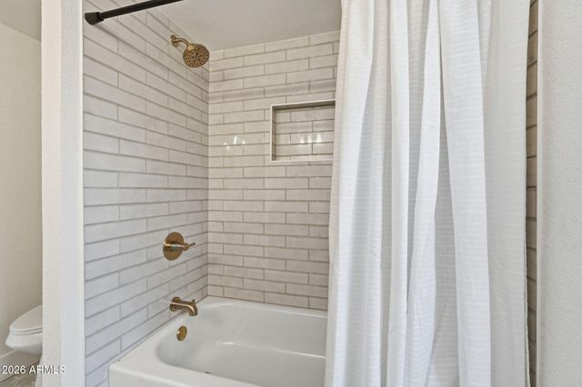 845 N OAK Court, Chandler, AZ 85226