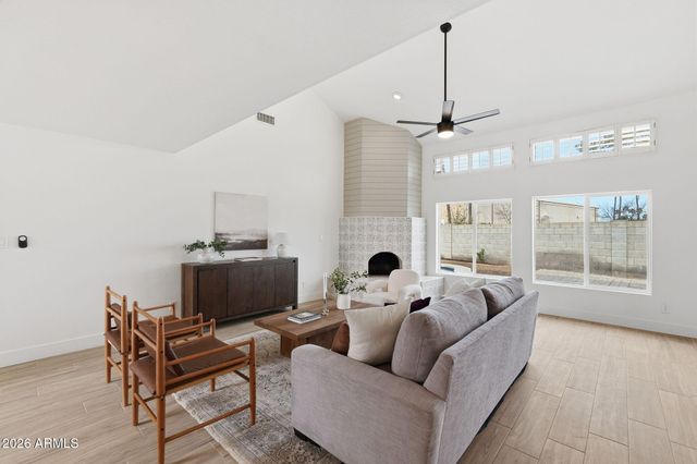 845 N OAK Court, Chandler, AZ 85226