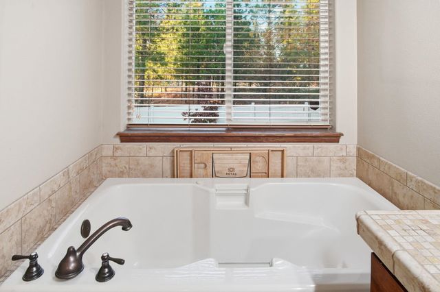 1610 W Panorama Ave, Spokane, WA 99208