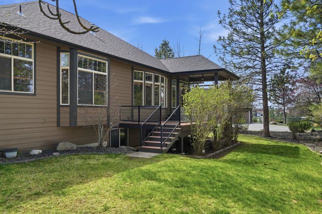 1610 W Panorama Ave, Spokane, WA 99208