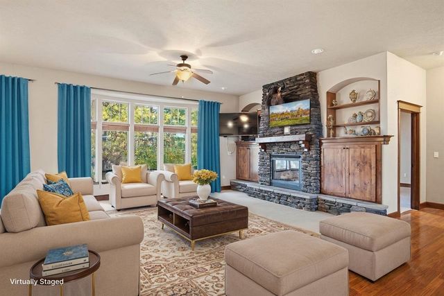 1610 W Panorama Ave, Spokane, WA 99208