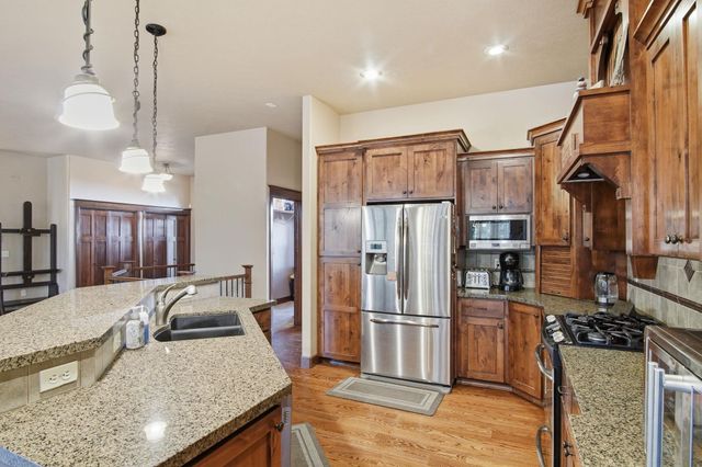 1610 W Panorama Ave, Spokane, WA 99208