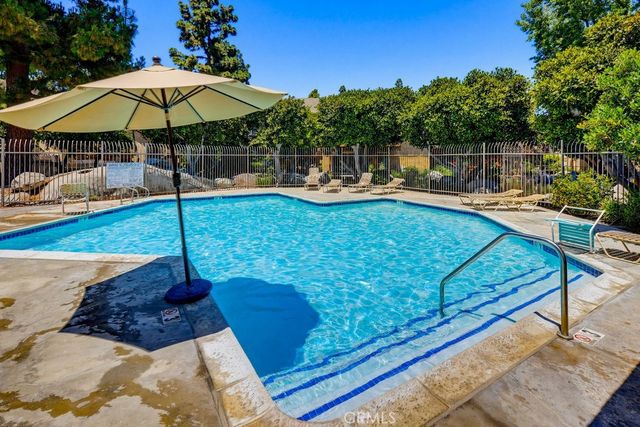 62 Orange Blossom, Irvine, CA 92618