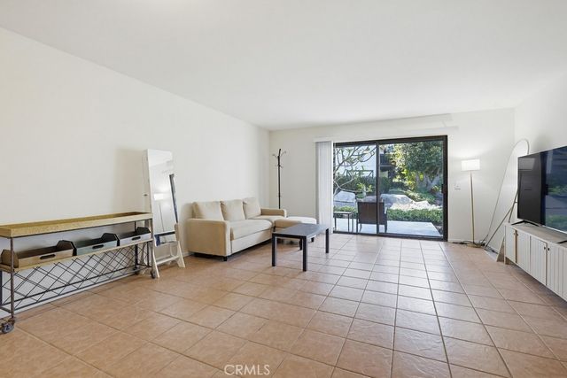 62 Orange Blossom, Irvine, CA 92618
