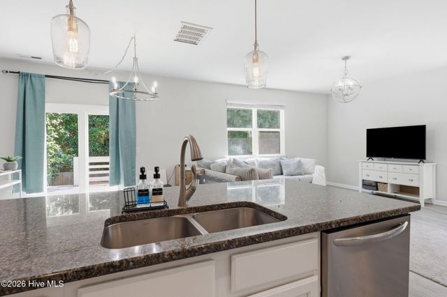 112 Mardella Way, Holly Ridge, NC 28445