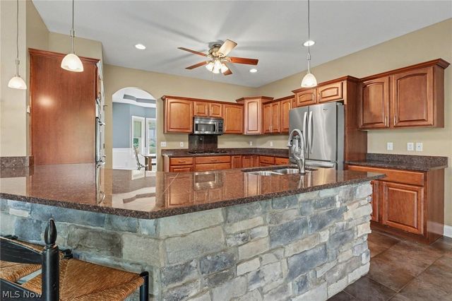 11780 Ascot Lane, Chagrin Falls, OH 44023