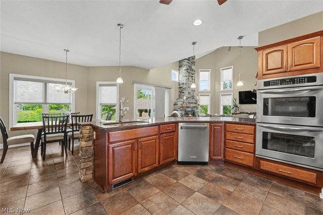 11780 Ascot Lane, Chagrin Falls, OH 44023