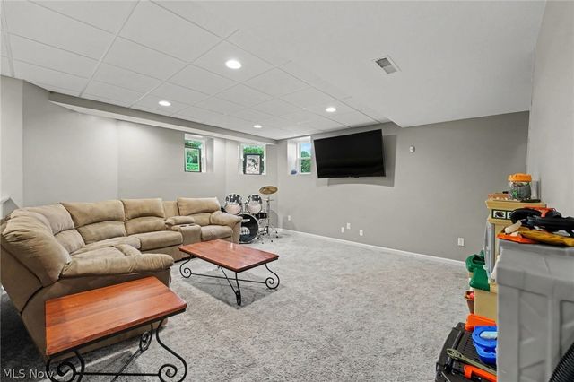11780 Ascot Lane, Chagrin Falls, OH 44023