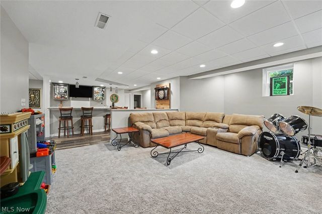 11780 Ascot Lane, Chagrin Falls, OH 44023