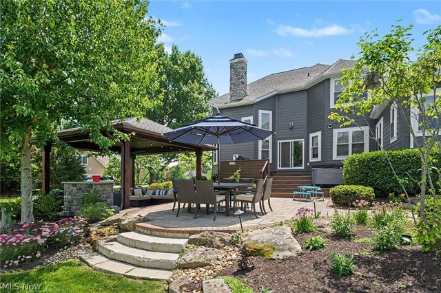 11780 Ascot Lane, Chagrin Falls, OH 44023