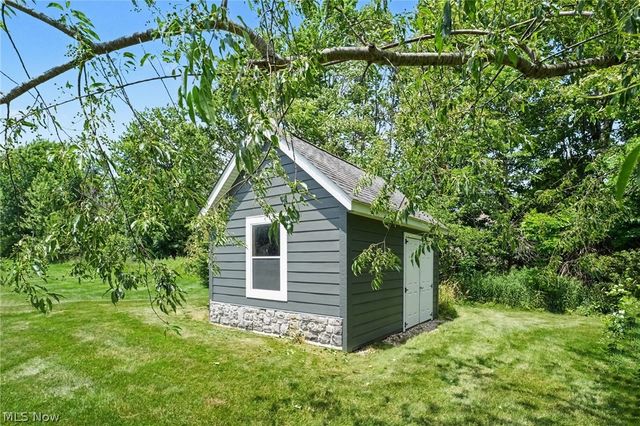 11780 Ascot Lane, Chagrin Falls, OH 44023