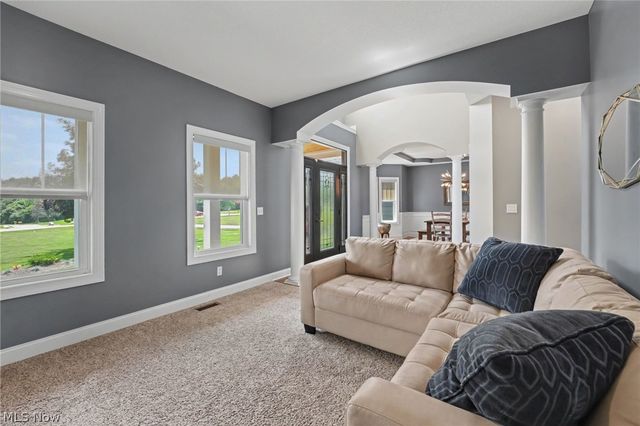 11780 Ascot Lane, Chagrin Falls, OH 44023