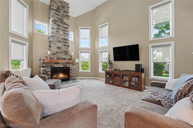 11780 Ascot Lane, Chagrin Falls, OH 44023