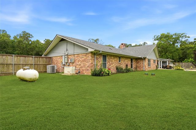 1551 County Road 318, Cleveland, TX 77327